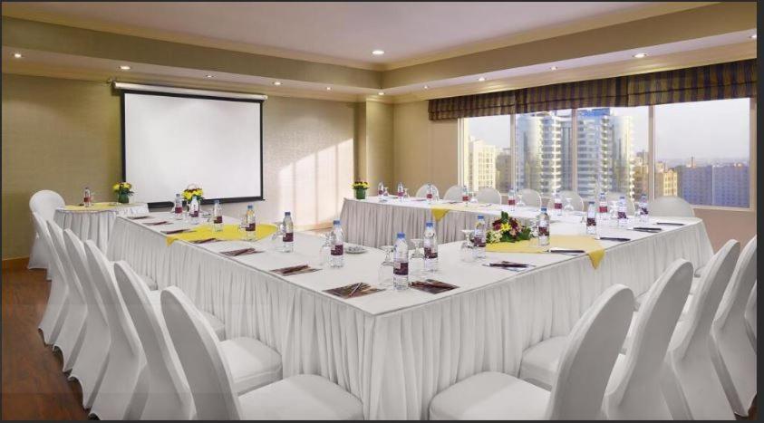 Al Safir Tower - Residence Манама Экстерьер фото